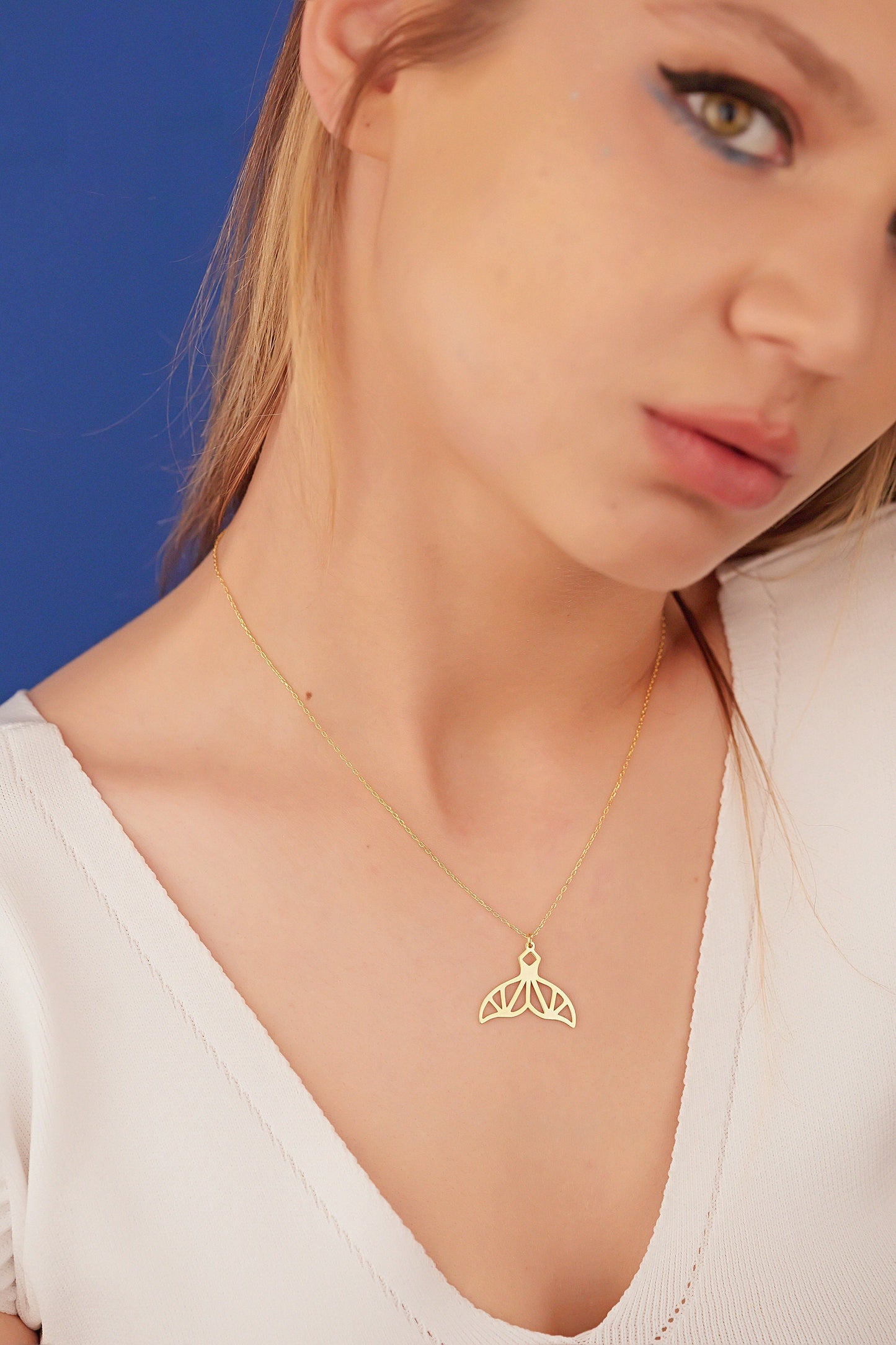 Whale Tail Necklace - Christmas Gift - Whale Charm Necklace - Dainty Necklace - Animal Fish Tail Necklace - Gift for Sea Lover