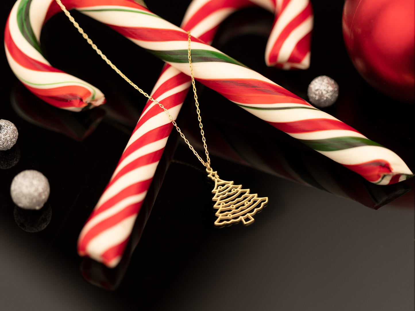 Christmas Tree Necklace - Winter Jewellery - Christmas Gift - Family Gifts - Family Tree Necklace - Christmas Necklace - Gift For Her