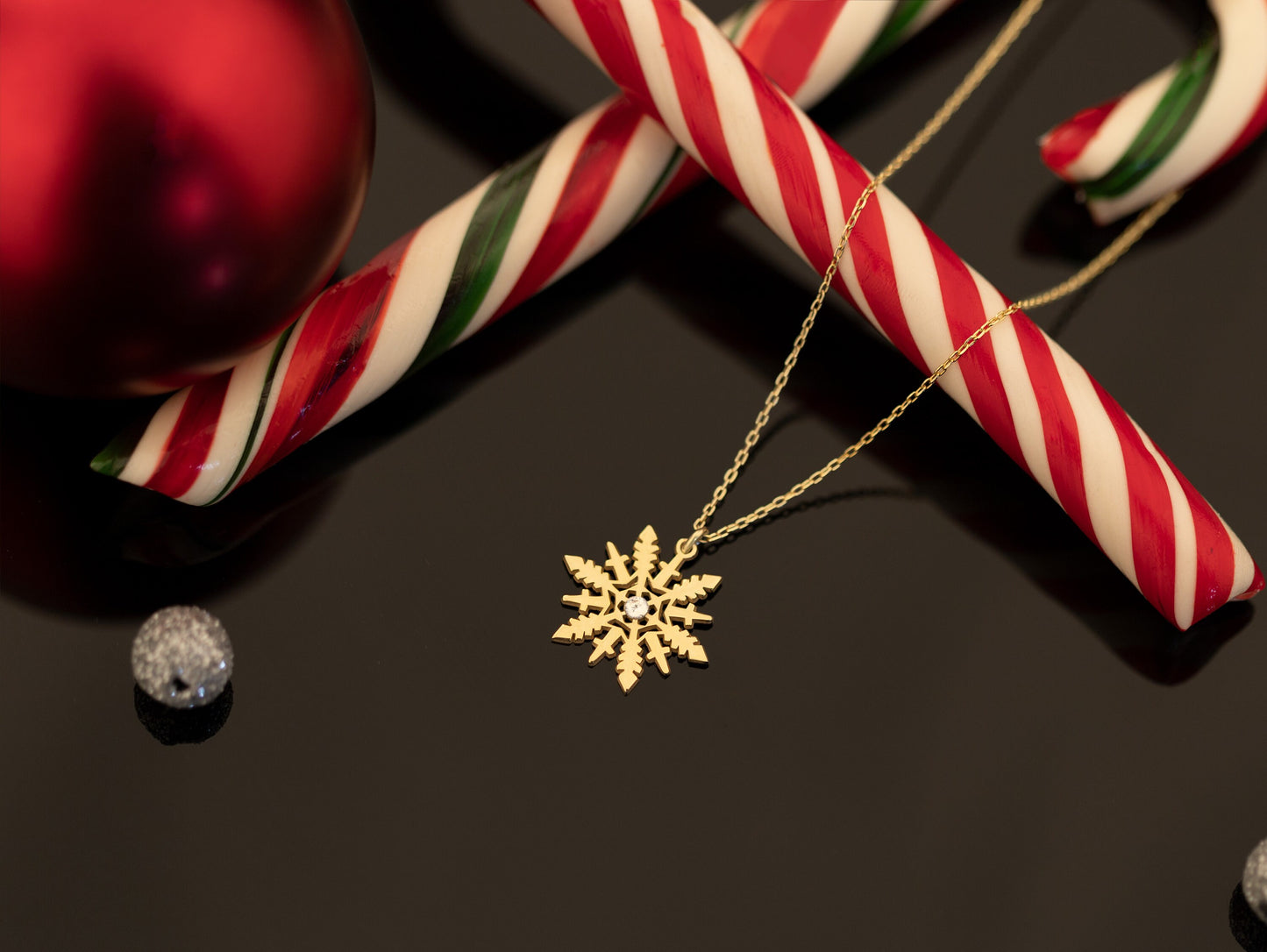 Christmas Snowflake Necklace - Winter Jewellery - Christmas Gift - Snowflake Gifts - Snowflake Necklace With CZ Stone - Christmas Necklace