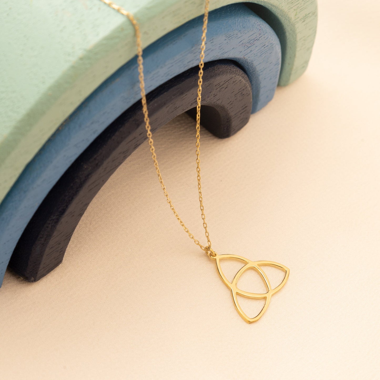 Dark Triangle Necklace - Gold Sic Mundus Creatus Est Necklace - Time Travel Pendant - Fan Necklace - Gift For Her - Gift For Him