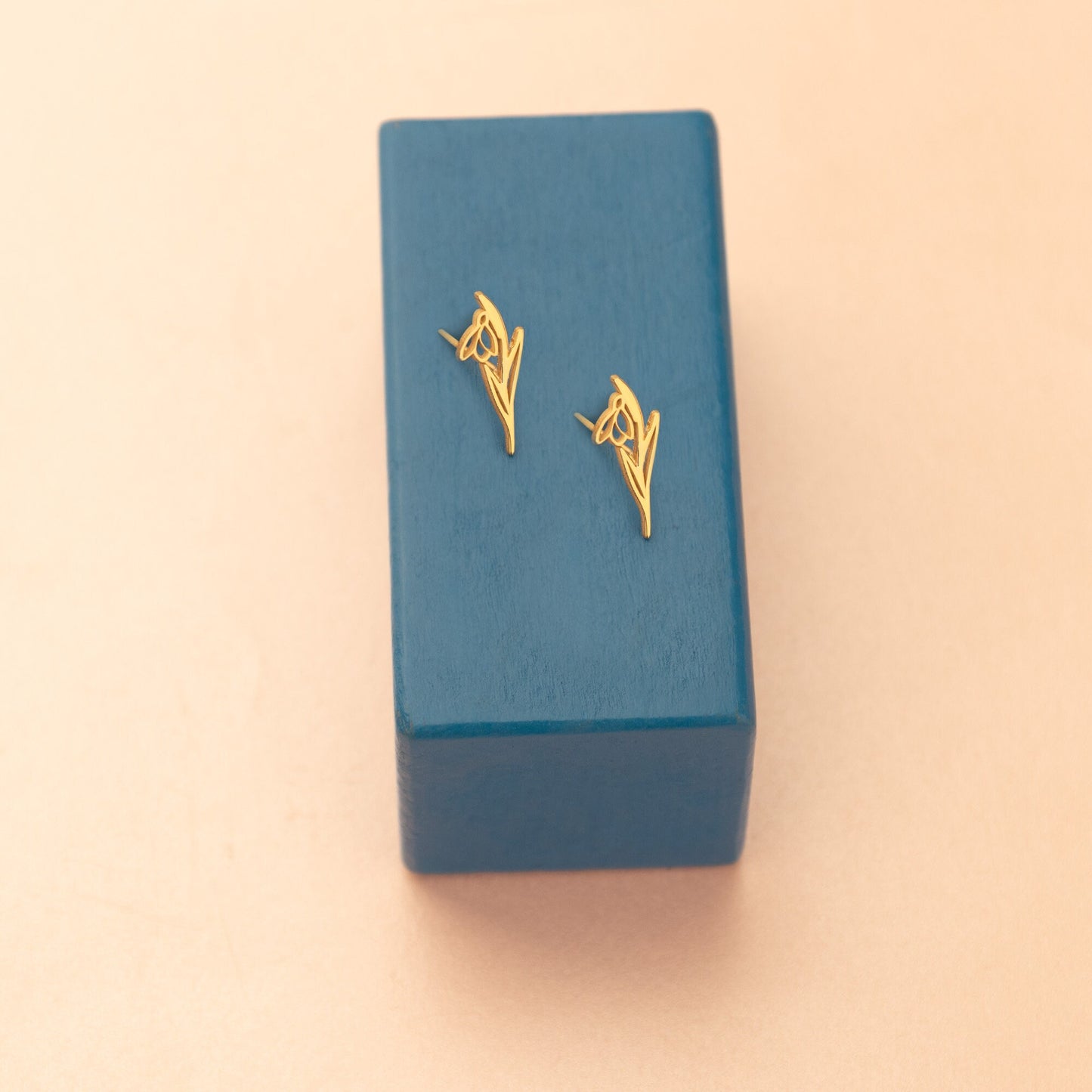Gold Birth Flower Earrings - Birthday Flower Stud Earrings - Dainty Birth Flower & Zodiac Earrings - Personalized Jewellery - Birthday Gift